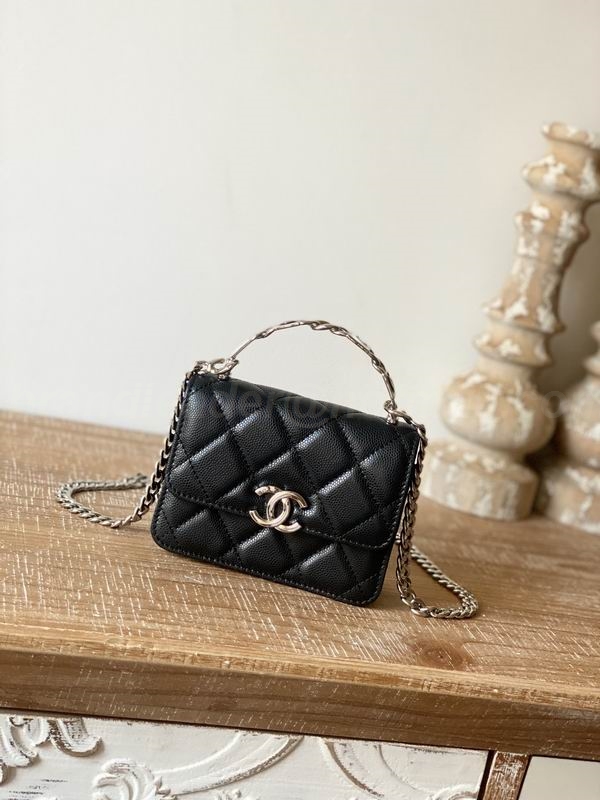 Chanel Handbags 40